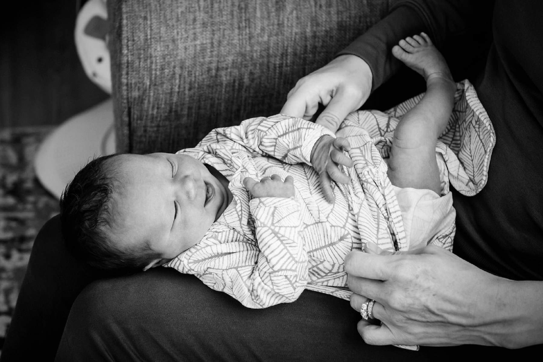 Documentary-Newborn-Portraits-Victoria-BC_0160