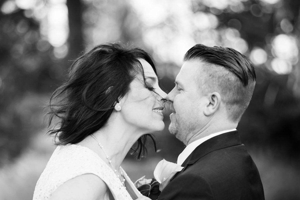Beacon Hill Park Pop-up Wedding Elopement in Victoria in November