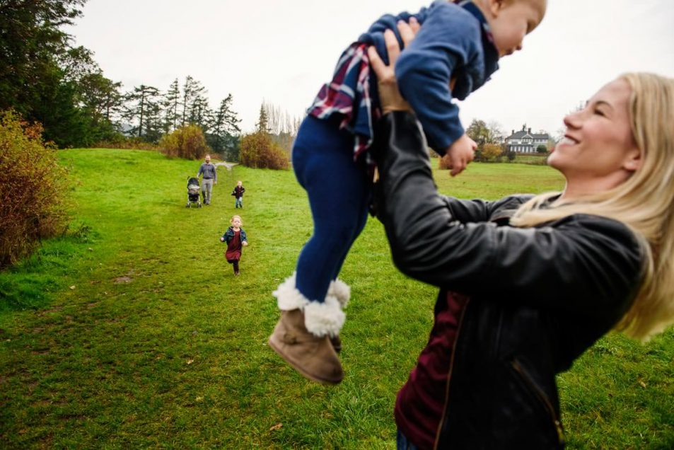 Victoria BC Photographer Christina Craft has a candid approach to photography. Find out what happens when no one poses... [Warning: You may just fall in love with the photos and the people whose stories are in them.]