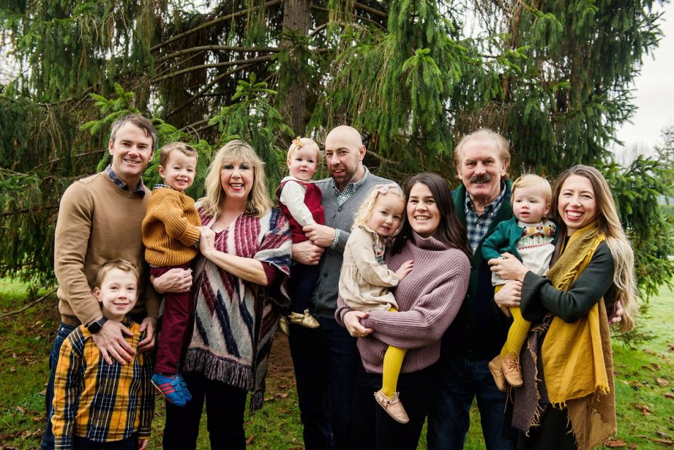 Christmas Family Reunion Portraits Victoria British Columbia