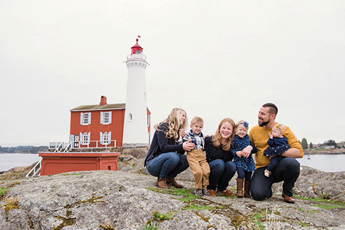 Family Portrait at Fort Rod Hill in Victoria BC