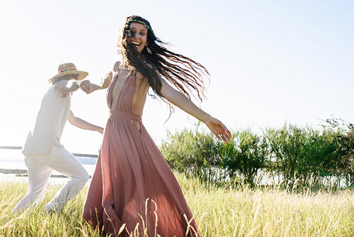 Fun candid wedding photos in Victoria BC