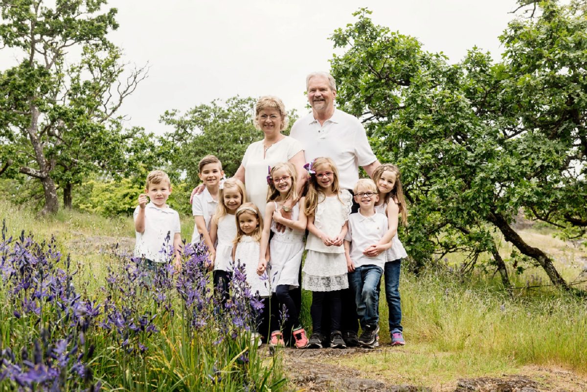 Grandparents with grandchildren in Victoria BC