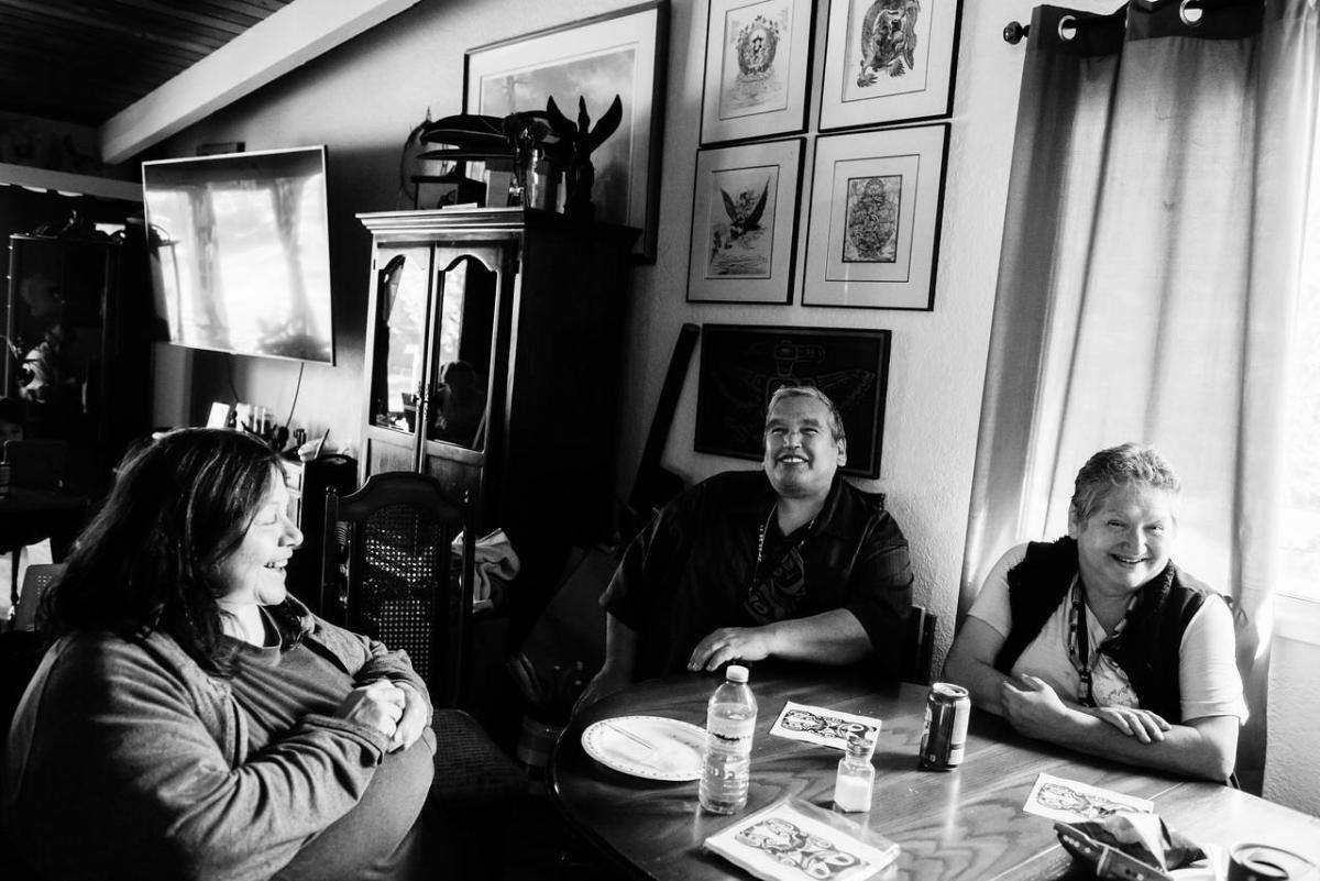 A relaxed and casual family moment taken by a documentary family photographer in Victoria BC