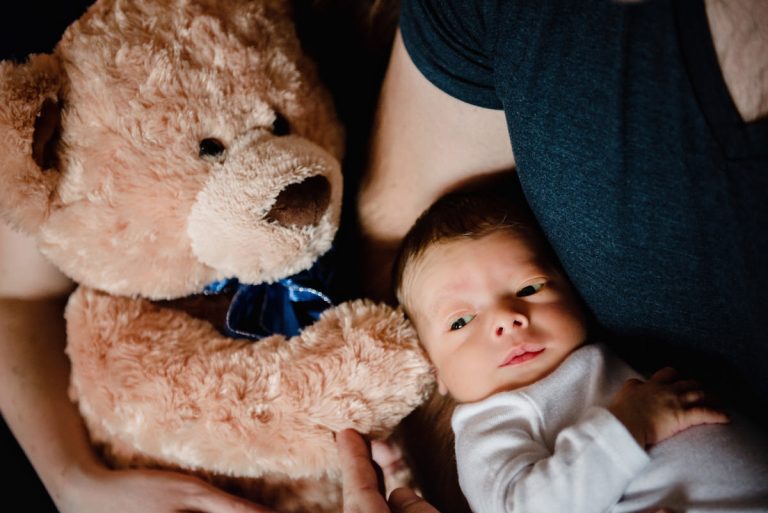 Victoria-BC-Newborn-Portraits-_0048.jpg