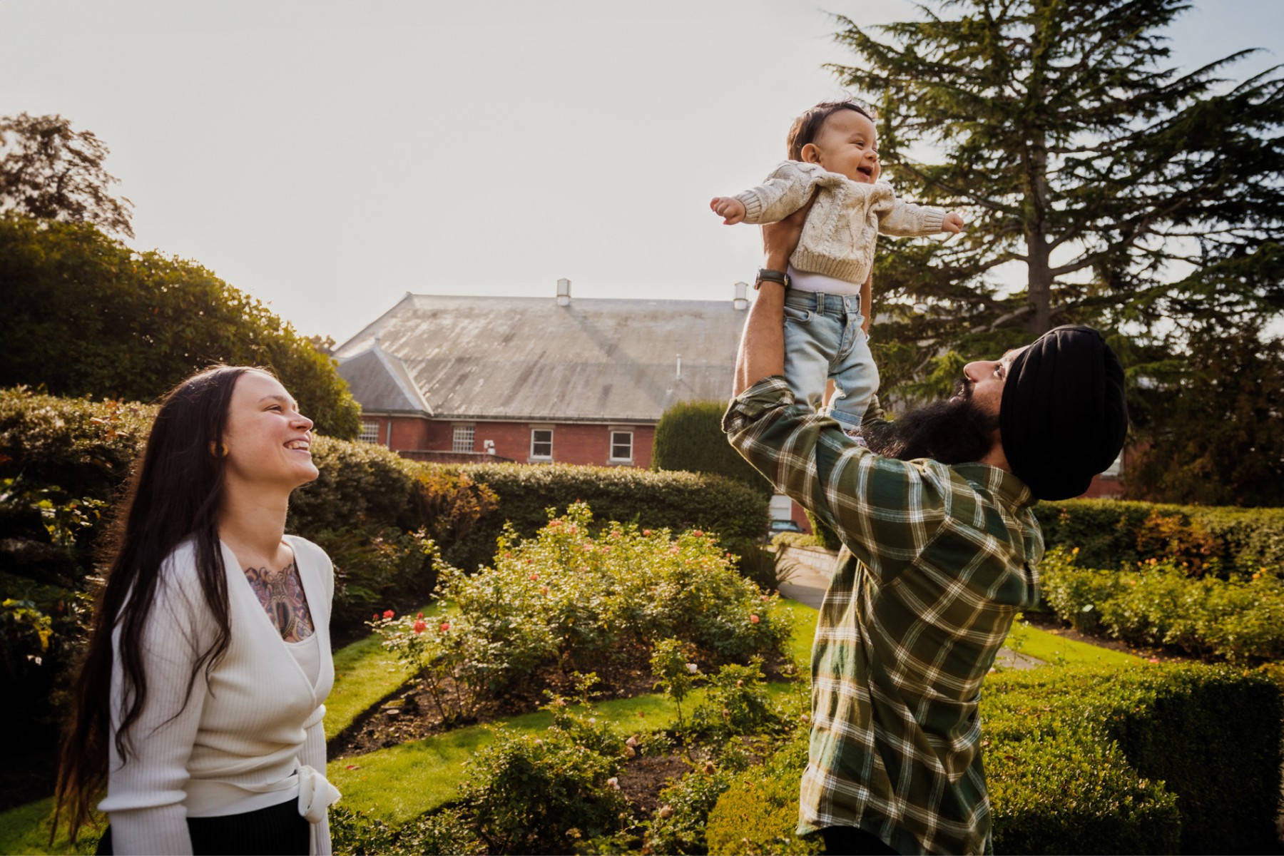 Family-portraits-Victoria-BC-Legislature